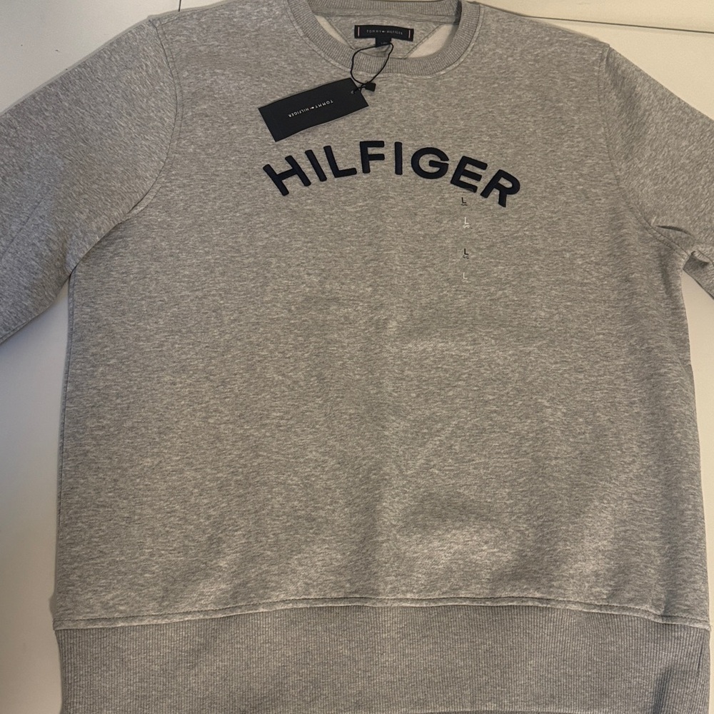 Tommy Hilfiger Light Gray Crewneck Sweatshirt